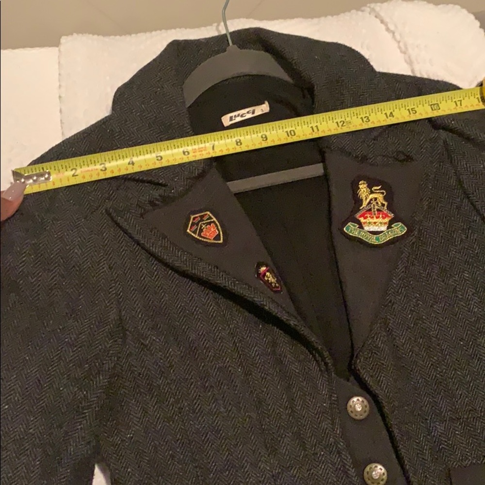 Blazer - Picture 5 of 7